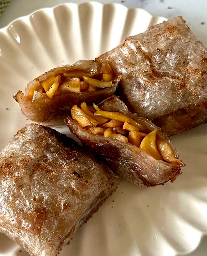 Apple Pie Rice Paper Dumplings