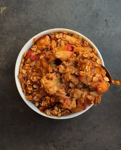 Cinnamon Apple Pie Baked Oats