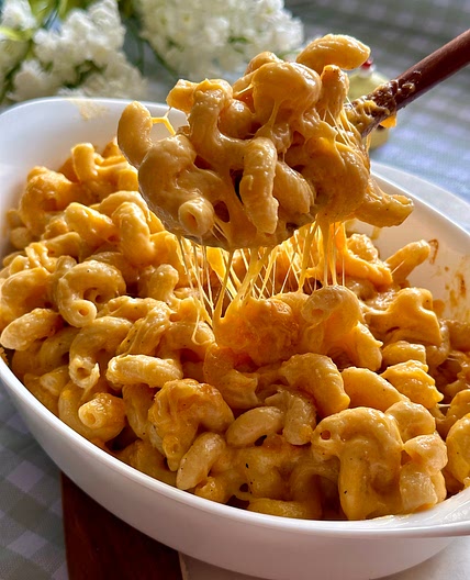 One Pot Mac and Cheese (No Roux!)