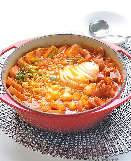 햄폭탄 부대찌개