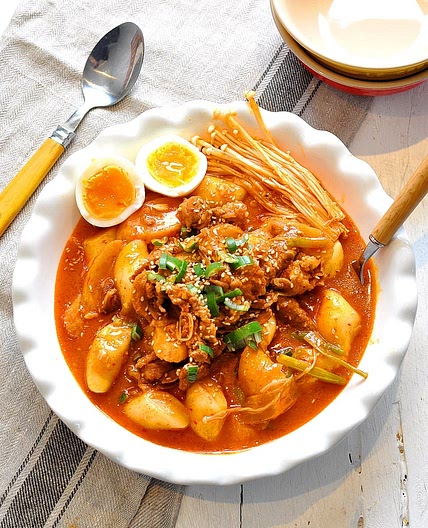 차돌박이떡볶이