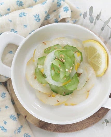 상큼한 참외오이무침 레시피