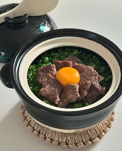 스테이크솥밥