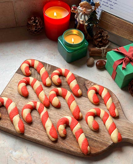 Candy cane cookies 🎁
