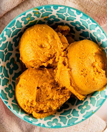 Vegan Pumpkin Pie Ice Cream