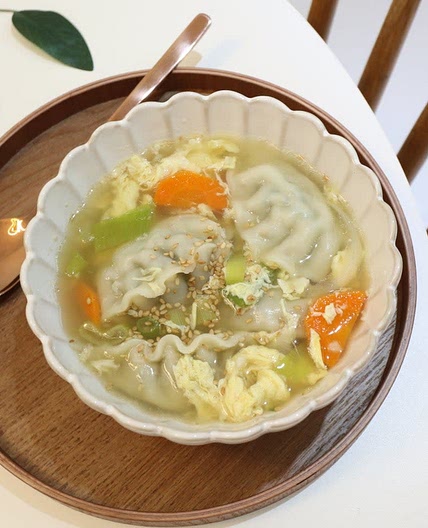 만두국 끓이기