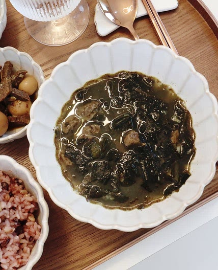소고기 양지 미역국 만들기