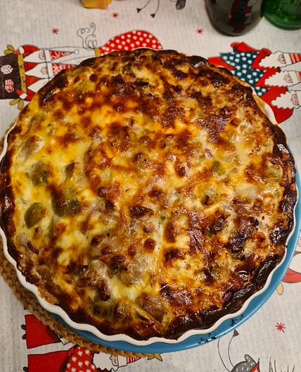Rosenkohl - Möhren - Quiche mit Speckwürfelchen und Walnüssen