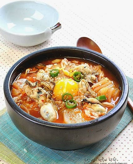 얼큰굴국밥