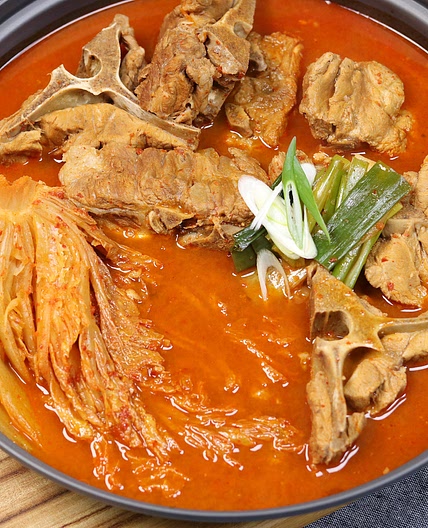 집에서 쉽게 김치뼈다귀해장국 끓이는법