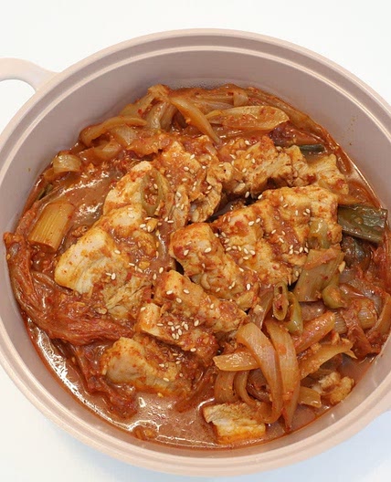 통삼겹 김치찜 만들기