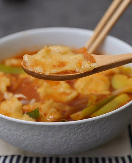얼큰 김치수제비만들기 수제비육수 수제비반죽 만드는법