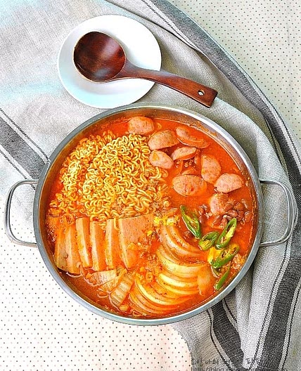 부대찌개