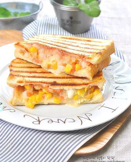 콘치즈토스트