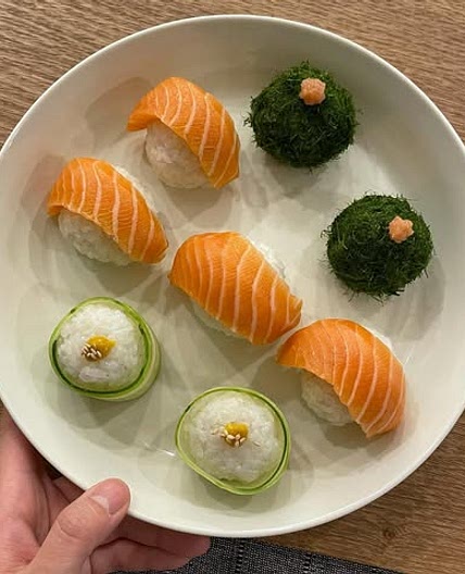 천하무적! 초밥 군단!👊🏻🍙