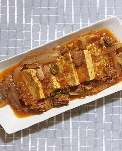 매콤하게 먹기 좋은 참치두부조림 만들기