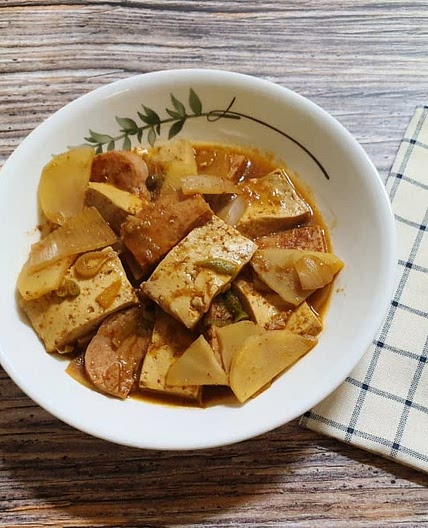 다른 반찬이 필요없는 두부스팸조림 만들기(두부스팸 짜글이)