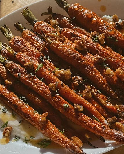 Thyme Roasted Carrots with Whipped Maple Ricotta 🥕✨
