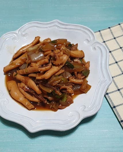 쫀득한 반건조 오징어의 단짠 조합! 오징어간장조림 만들기