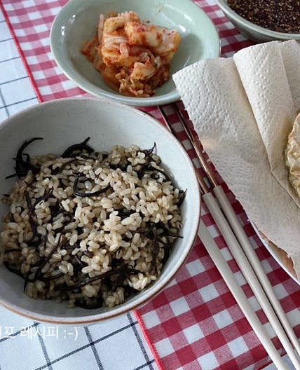 전기밥솥으로 건강하고 맛있는 톳밥 만드는법 (with 톳밥 양념장)