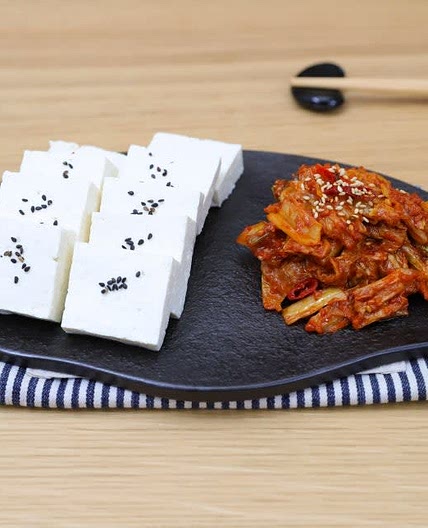 두부김치 만드는법 고소한 두부와 볶음김치의 꿀조합