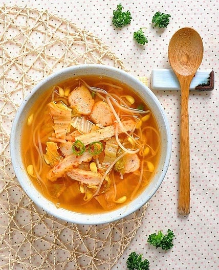 김치콩나물어묵국