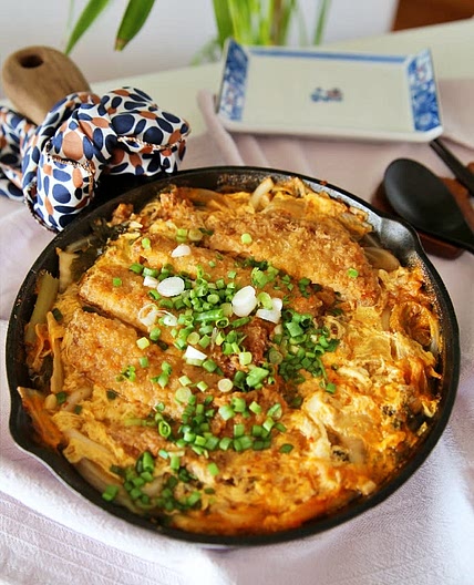 돈까스 김치나베 따끈한요리