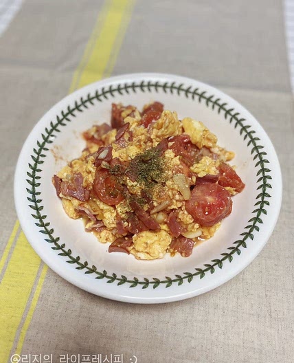 간단하게 먹기좋은 냉파요리 토마토계란볶음