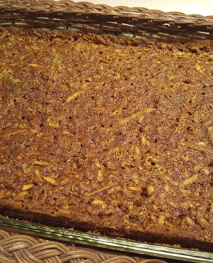Aunt Sue's Apple Cake