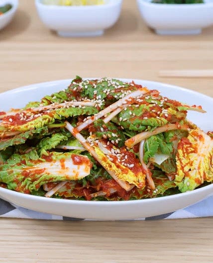봄동 겉절이 만드는법 과일양념으로 상큼하게 봄동무침
