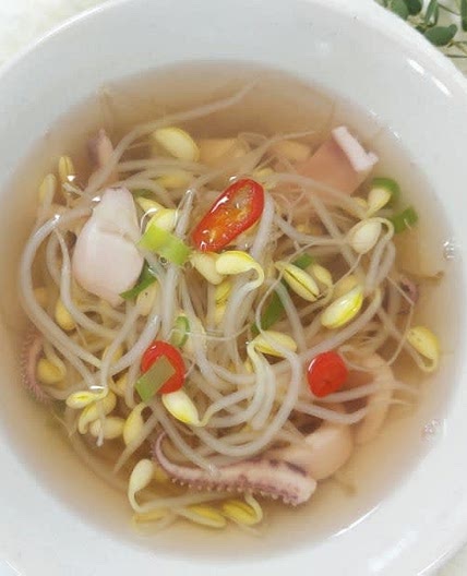 맑은 오징어 콩나물국 만드는법 시원한 오징어 콩나물국 레시
