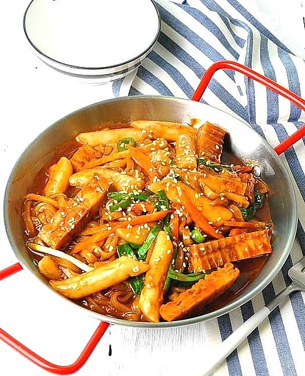짜장라볶이
