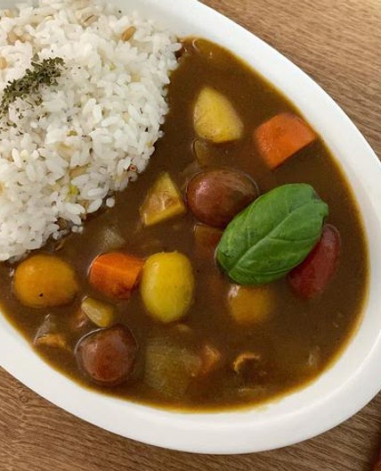 알록달록 토마토카레👩🏻‍🍳