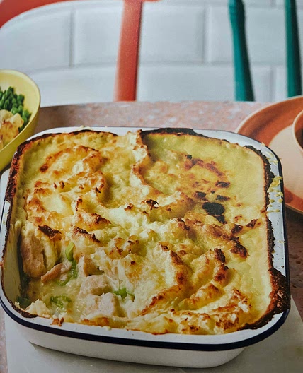Chicken, bacon and leek cottage pie