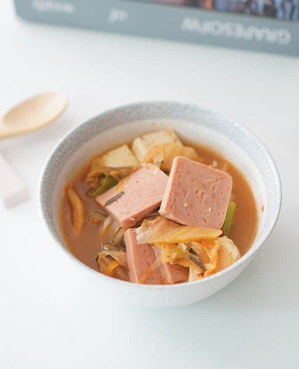 두부 스팸 김치찌개 맛있게 끓이는법 묵은지 필수~