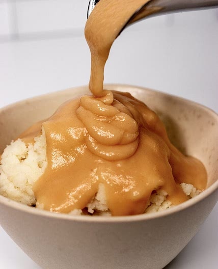 Copycat KFC Gravy - Easy Brown Gravy Recipe