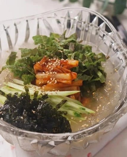 동치미 냉면 육수로 만드는 시원한 도토리 묵국수