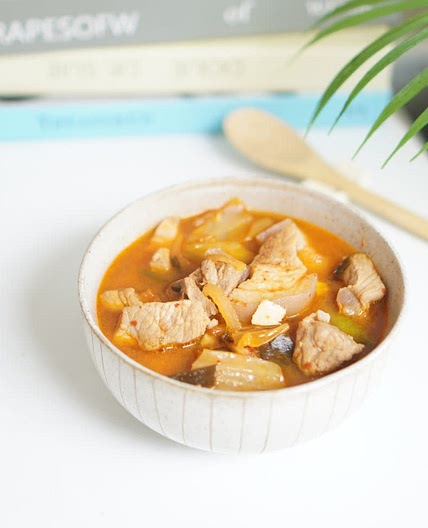 묵은지 신김치 돼지고기 앞다리살 김치찌개 맛있게 끓이는법