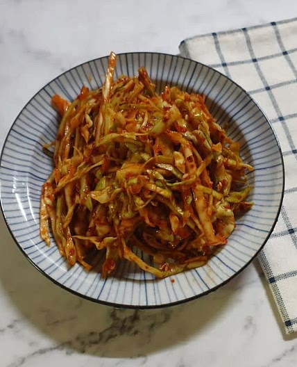 아삭함이 살아있는 반찬! 양배추 무침, 겉절이 만들기