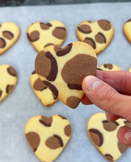LEOPARD COOKIES