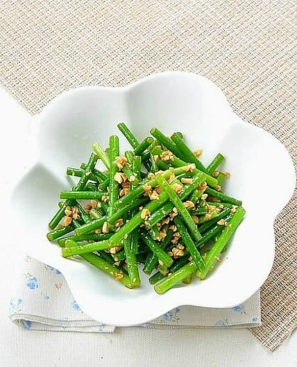 마늘종땅콩무침