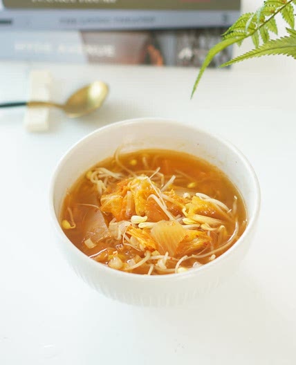 묵은지요리 김치콩나물국 끓이는법 멸치육수 이용하기