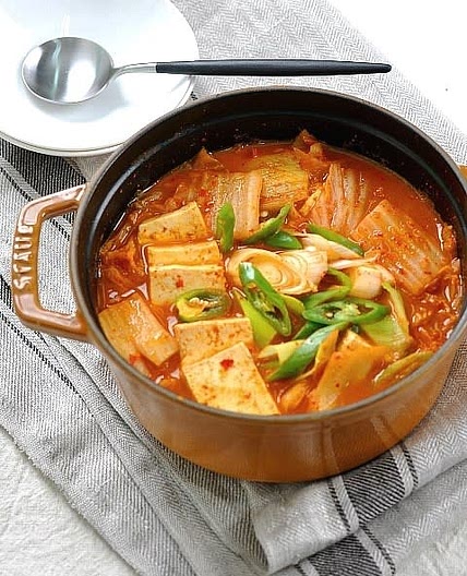 두반장김치찌개