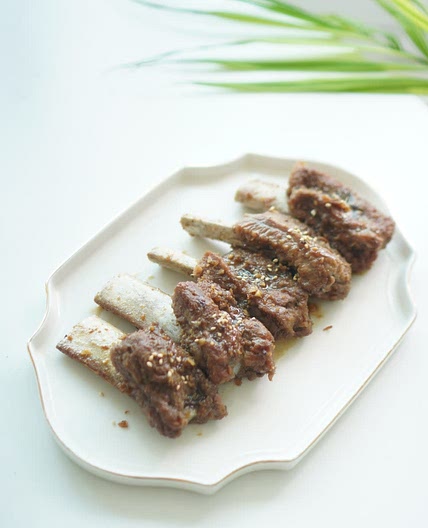 돼지등갈비요리 간장조림 구이 했어요