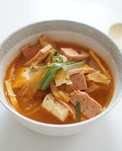 스팸김치찌개 맛있게 끓이는법 두부 추가 해요