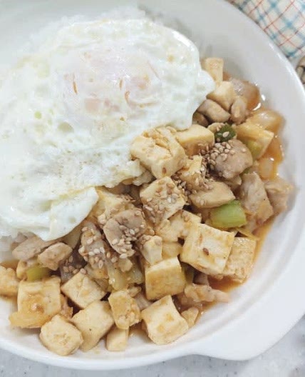 된장 두부덮밥 레시피 돼지고기 된장 두부덮밥 만들기