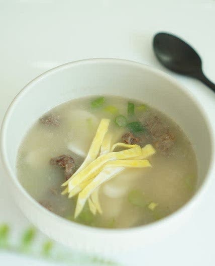 소고기떡국 끓이는법 새해 첫날 먹어야죠~