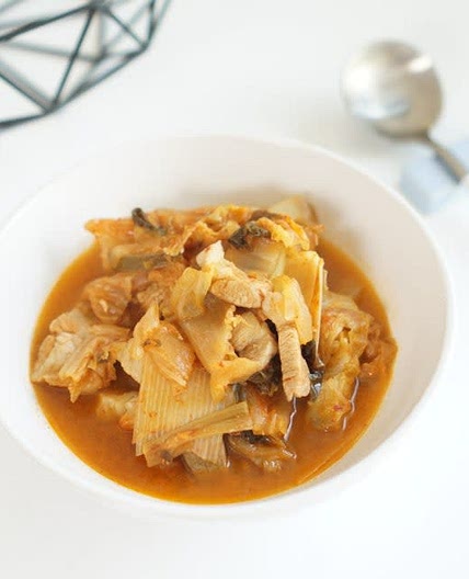 돼지고기 김치찌개 끓이는법 재료는 역시 고기 ~