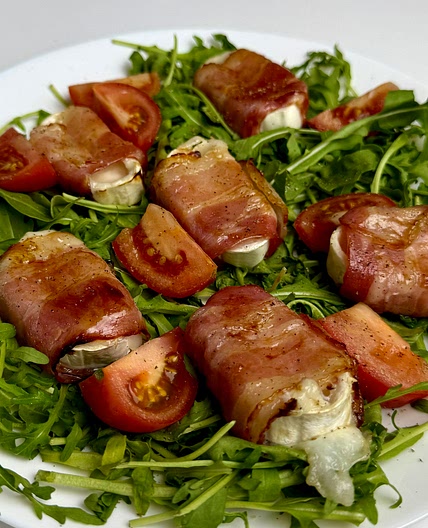 5 Minute  Goats Cheese honey  and Bacon Appetisers 