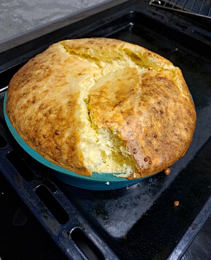 A Cottage cheese cake